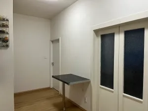 Pronájem bytu 3+1, Praha - Vysočany, Poděbradská, 74 m2