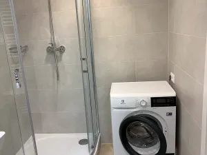 Pronájem bytu 1+kk, Praha - Hloubětín, Poděbradská, 42 m2