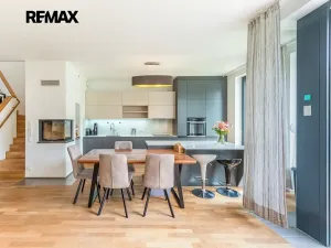 Pronájem rodinného domu, Praha - Dejvice, V Šáreckém údolí, 201 m2