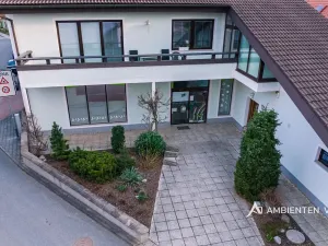 Pronájem obchodního prostoru, Pohořelice, nám. Svobody, 135 m2