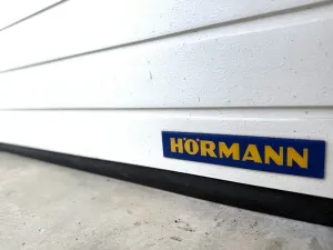 Pronájem garážového stání, Brno, Říčanská, 13 m2