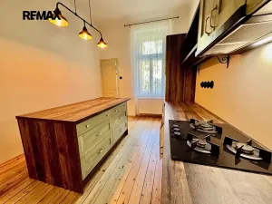 Pronájem bytu 3+1, Praha - Vinohrady, Slezská, 97 m2