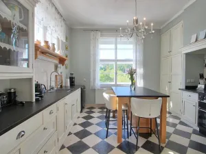 Prodej vily, Chocerady, 340 m2