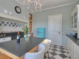 Prodej vily, Chocerady, 340 m2