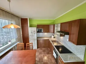 Prodej bytu 4+1, Broumov, U Větrolamu, 71 m2