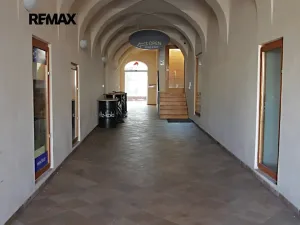 Pronájem bytu 2+1, Kolín, Karlovo náměstí, 111 m2