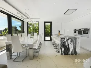 Prodej rodinného domu, Calp, Španělsko, 426 m2