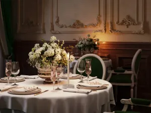 Prodej historického objektu, Hluboš