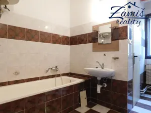 Pronájem bytu 1+kk, Kladno, gen. Klapálka, 33 m2