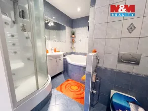 Prodej bytu 3+1, Chomutov, Svahová, 68 m2