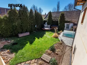 Prodej rodinného domu, Černuc, 330 m2