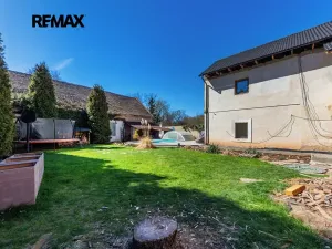 Prodej rodinného domu, Černuc, 330 m2
