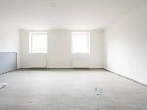 Prodej výrobních prostor, Žarošice, 2250 m2