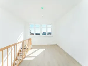 Prodej bytu 2+kk, Praha - Libeň, Zenklova, 48 m2