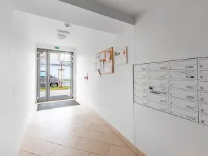 Pronájem bytu 1+kk, Praha - Holešovice, Na Maninách, 41 m2