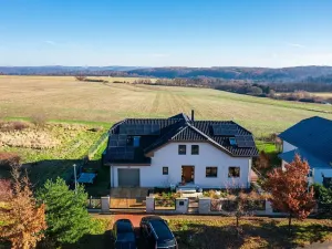 Prodej rodinného domu, Líšnice, 336 m2