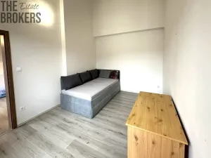Pronájem bytu 2+kk, Praha - Košíře, Plzeňská, 36 m2