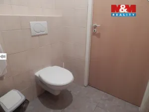 Pronájem kanceláře, Zlín - Malenovice, třída 3. května, 16 m2