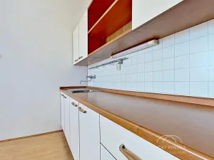 Pronájem bytu 1+kk, Praha - Braník, Branická, 33 m2