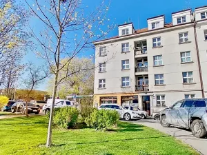 Pronájem bytu 1+kk, Praha - Braník, Branická, 33 m2