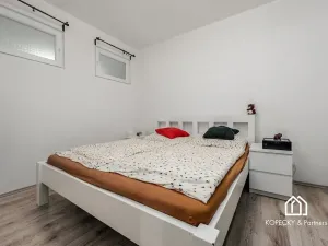Pronájem bytu 2+kk, Praha - Vinoř, Moravanská, 47 m2