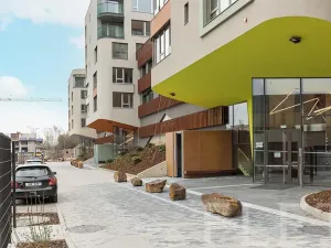 Pronájem bytu 1+kk, Praha - Radlice, U Komína, 38 m2