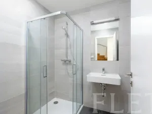 Pronájem rodinného domu, Praha - Jinonice, Nyklíčkova, 217 m2