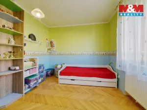 Prodej bytu 3+1, Cheb, Valdštejnova, 86 m2