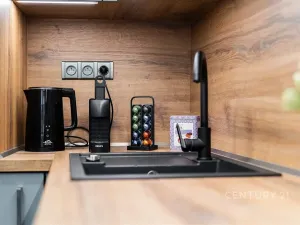 Pronájem bytu 2+kk, Praha, Plzeňská, 43 m2