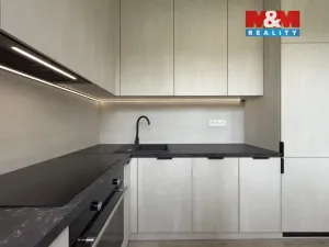 Prodej bytu 3+1, Karviná - Hranice, Čsl. armády, 74 m2