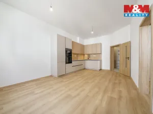 Prodej bytu 3+kk, Karlovy Vary, Raisova, 72 m2