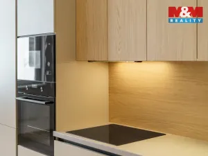 Prodej bytu 3+kk, Karlovy Vary, Raisova, 72 m2