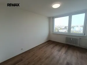 Pronájem bytu 3+kk, Praha - Petrovice, Frostova, 71 m2