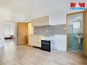 Prodej bytu 1+1, Chabařovice, Husovo náměstí, 59 m2