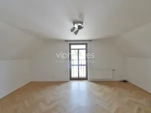 Pronájem vily, Praha - Nebušice, 250 m2