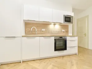 Pronájem kanceláře, Praha - Vinohrady, U vodárny, 72 m2