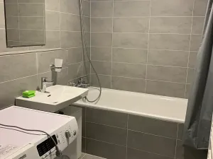 Prodej bytu 2+kk, Praha - Hostivař, Hornoměcholupská, 57 m2