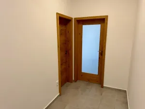 Pronájem bytu 2+kk, Klatovy, Voříškova, 44 m2