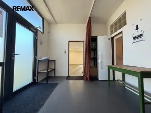 Pronájem obchodního prostoru, Horní Bříza, Sídlištní, 145 m2