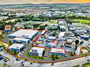 Prodej obchodního prostoru, Brno, Hněvkovského, 3000 m2
