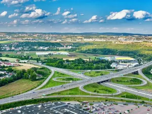 Prodej obchodního prostoru, Brno, Hněvkovského, 3000 m2