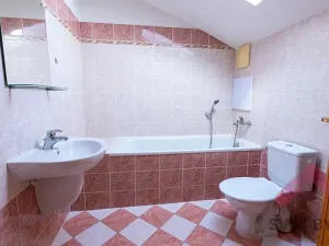 Pronájem bytu 2+kk, Praha - Žižkov, Jeseniova, 53 m2