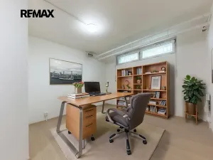 Prodej kanceláře, Praha - Střížkov, Děčínská, 45 m2