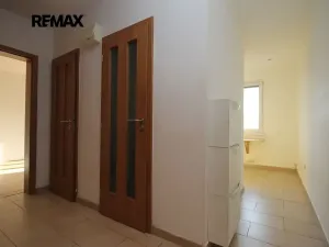 Pronájem bytu 2+1, Praha - Malešice, Troilova, 53 m2