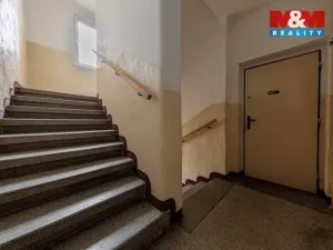 Prodej bytu 3+1, Karlovy Vary - Stará Role, Závodu míru, 73 m2