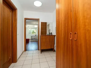 Pronájem bytu 2+kk, Praha - Dubeč, U lipové aleje, 60 m2