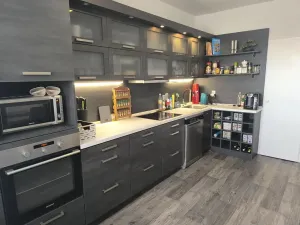 Pronájem bytu 2+1, Hradec Králové, Vocelova, 75 m2