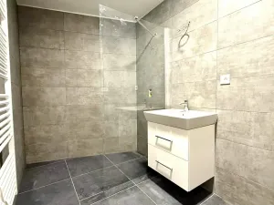 Pronájem bytu 2+1, Praha - Libeň, Zenklova, 68 m2