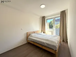 Pronájem bytu 2+kk, Praha - Libeň, U Rokytky, 78 m2