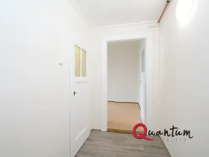 Pronájem bytu 1+1, Praha - Podolí, Výchozí, 38 m2